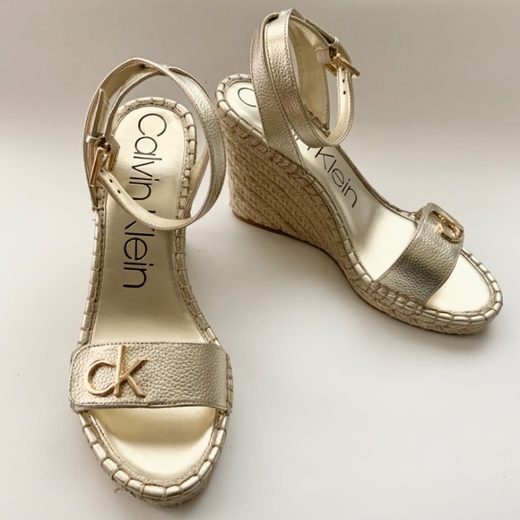 Calvin Klein Karla Gold Leather Espadrille Platform Wedge Slingback Sandals 9.5 - Picture 9 of 13